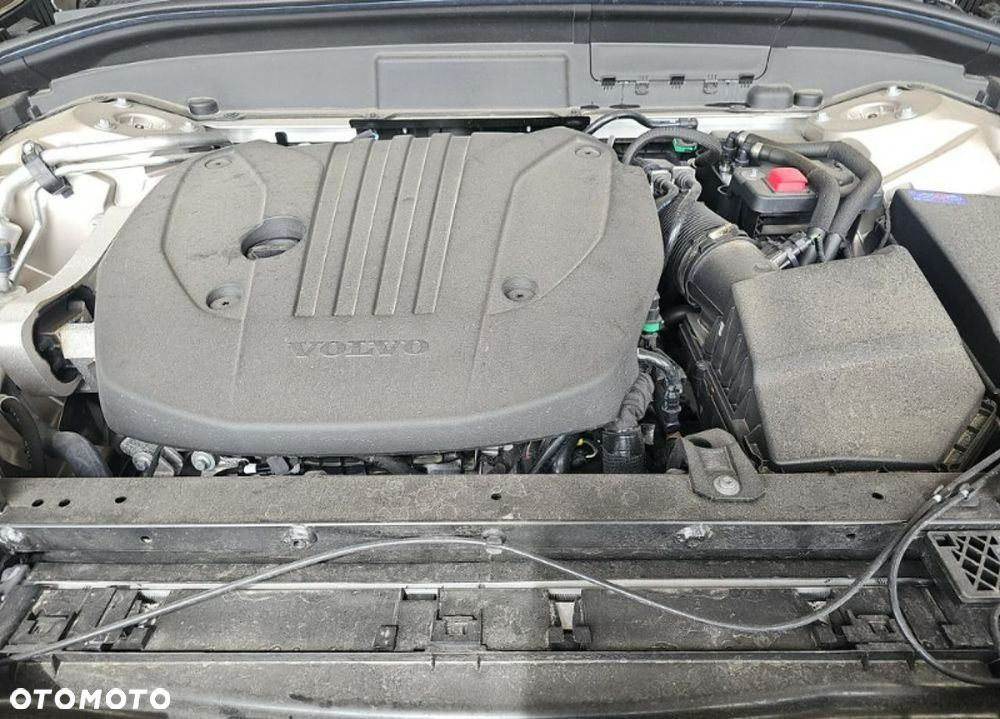 Volvo XC 60 B5 B AWD Ultra Dark - 12