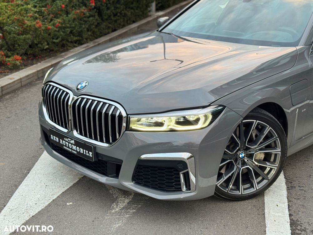 BMW Seria 7 745e - 18