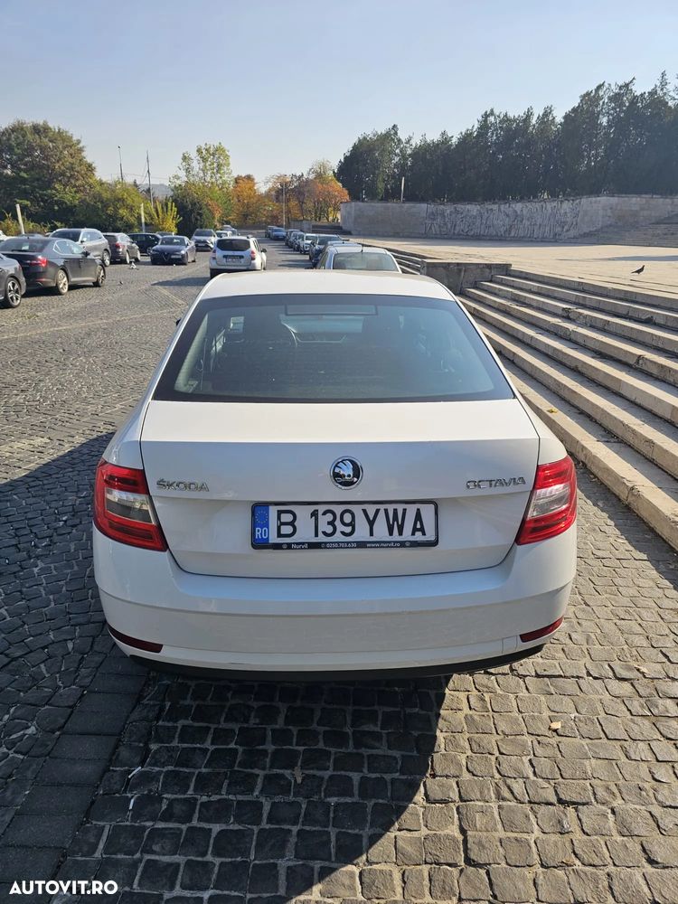 Skoda Octavia - 2