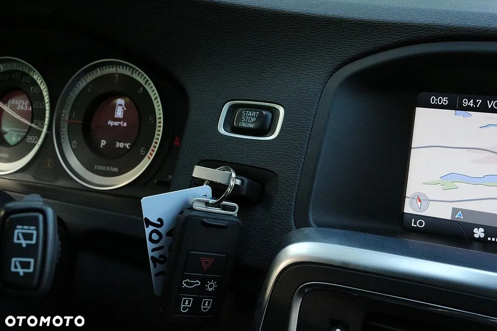 Volvo V60 D3 Geartronic Momentum - 17