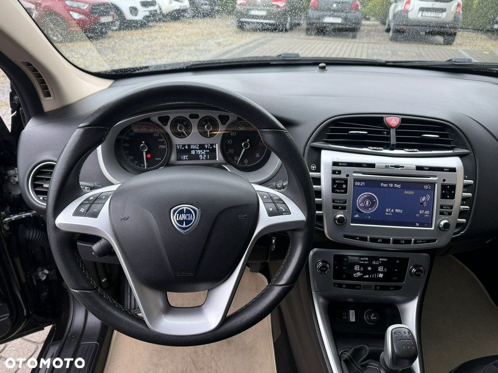 Lancia Delta 1.4 TurboJet 16v Gold - 15