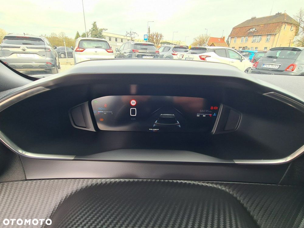 Peugeot 2008 PureTech 100 Allure S&S BVM6 - 19