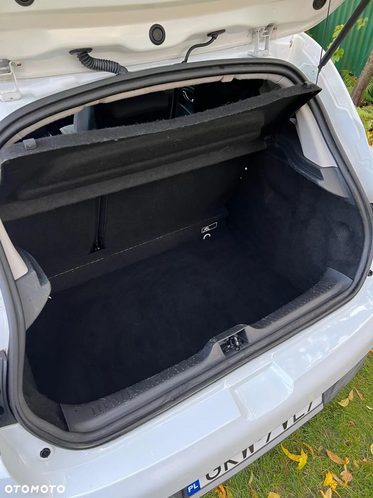 Renault Clio 1.5 dCi 75 Grandtour Expression - 21