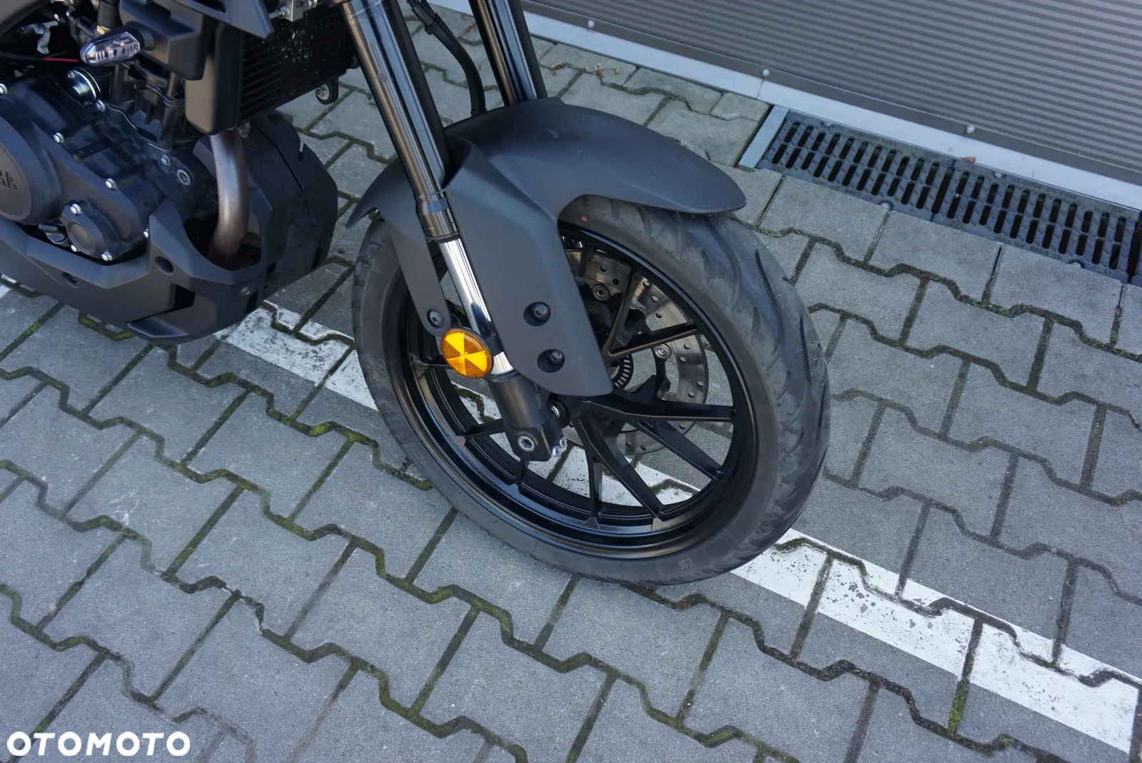 Yamaha MT - 17