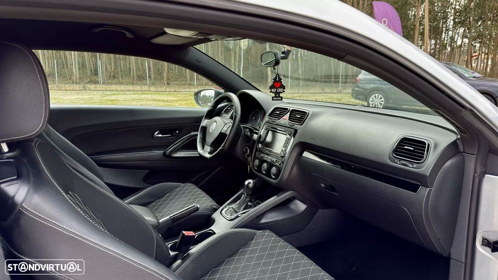 VW Scirocco 2.0 TDI Sport DSG - 46