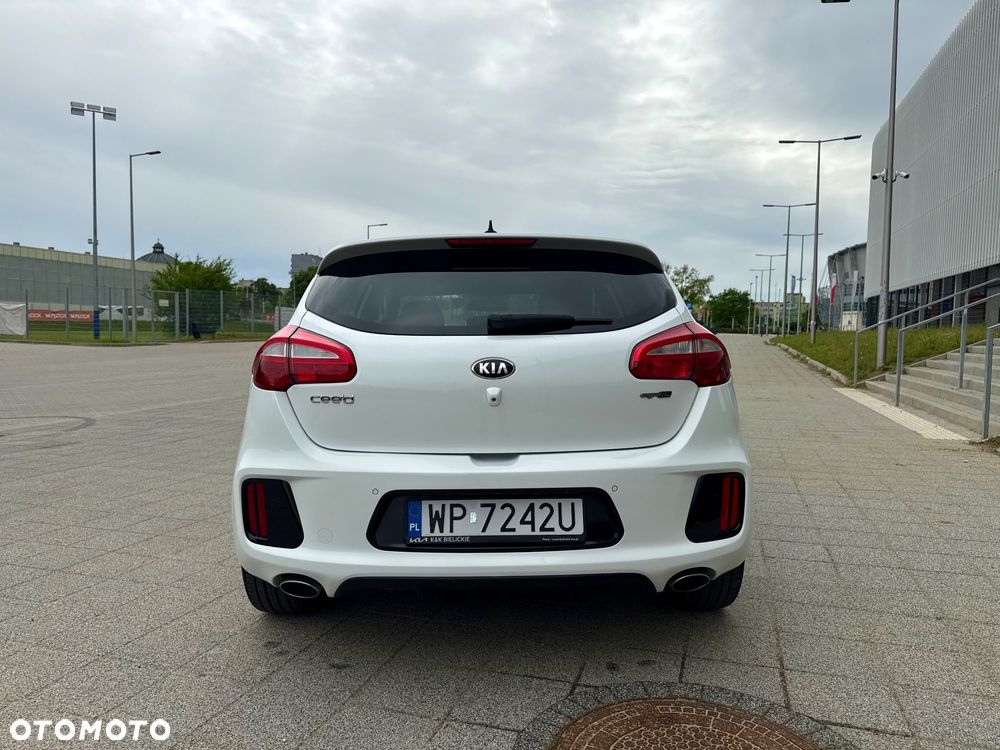 Kia Ceed 1.6 CRDi 136 ISG GT Line - 4