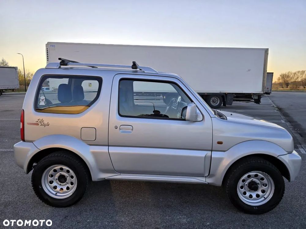 Suzuki Jimny Comfort Lifestyle - 38