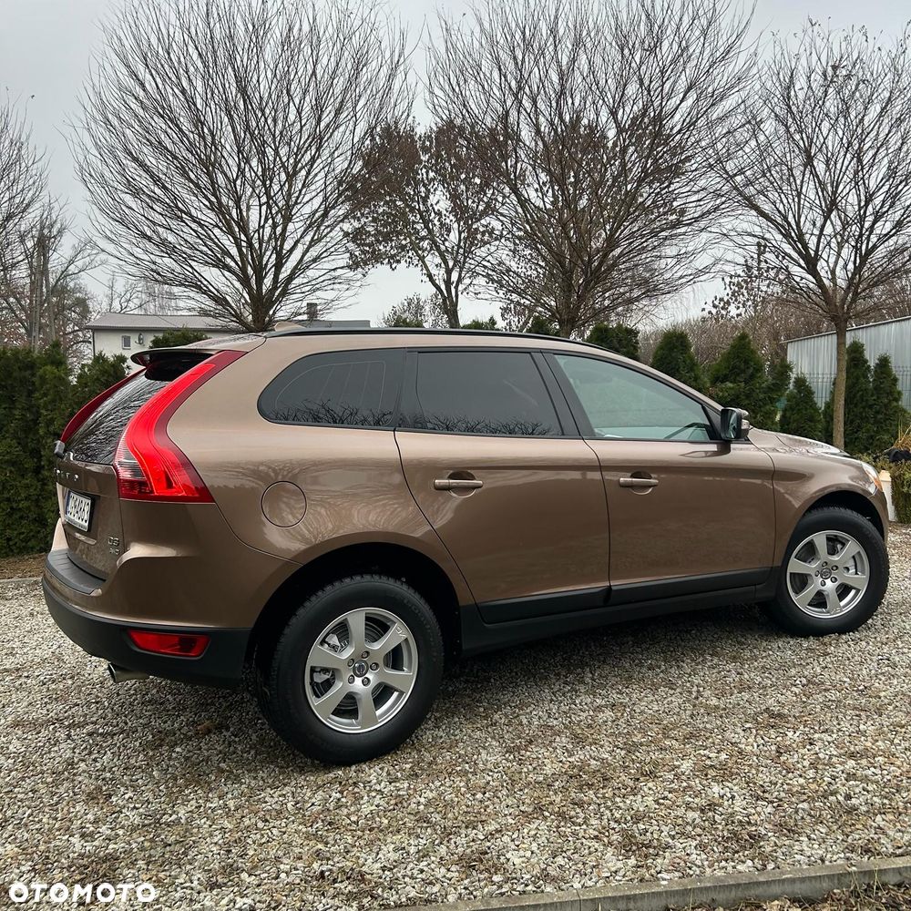 Volvo XC 60 D3 AWD Kinetic - 3