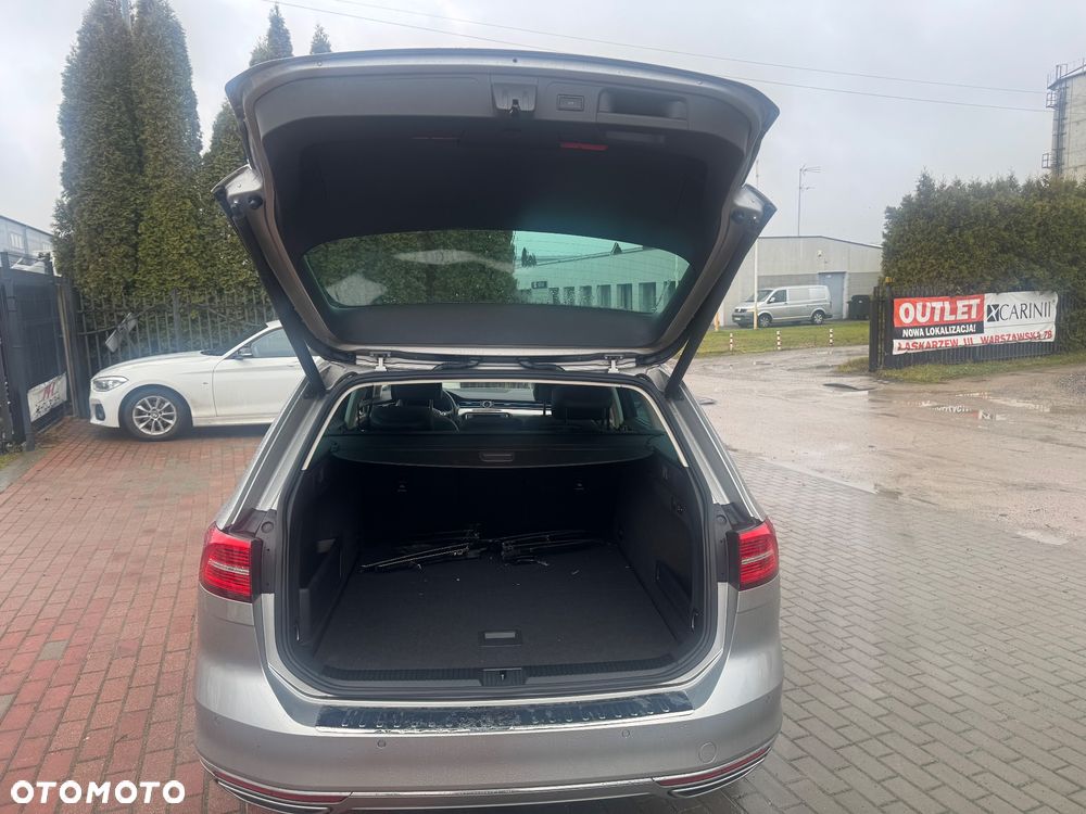 Volkswagen Passat - 10