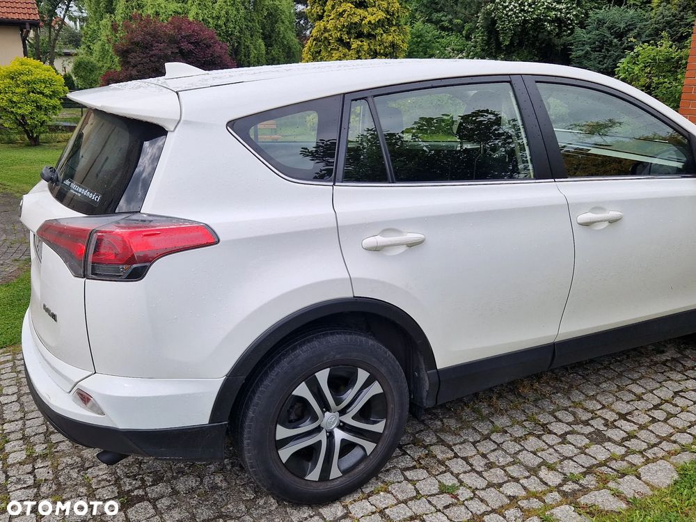 Toyota RAV4 2.0 D-4D Active 4x2 - 4