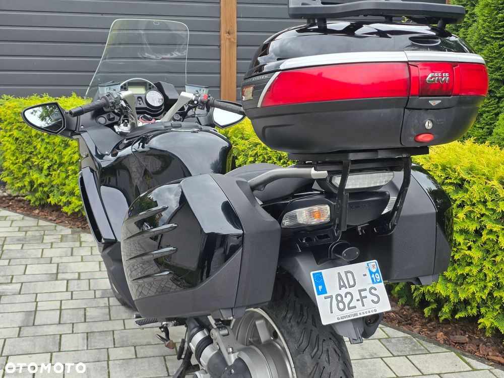 Kawasaki GTR - 28