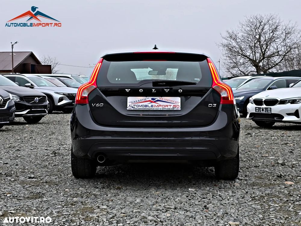 Volvo V60 D3 Geartronic Momentum - 16