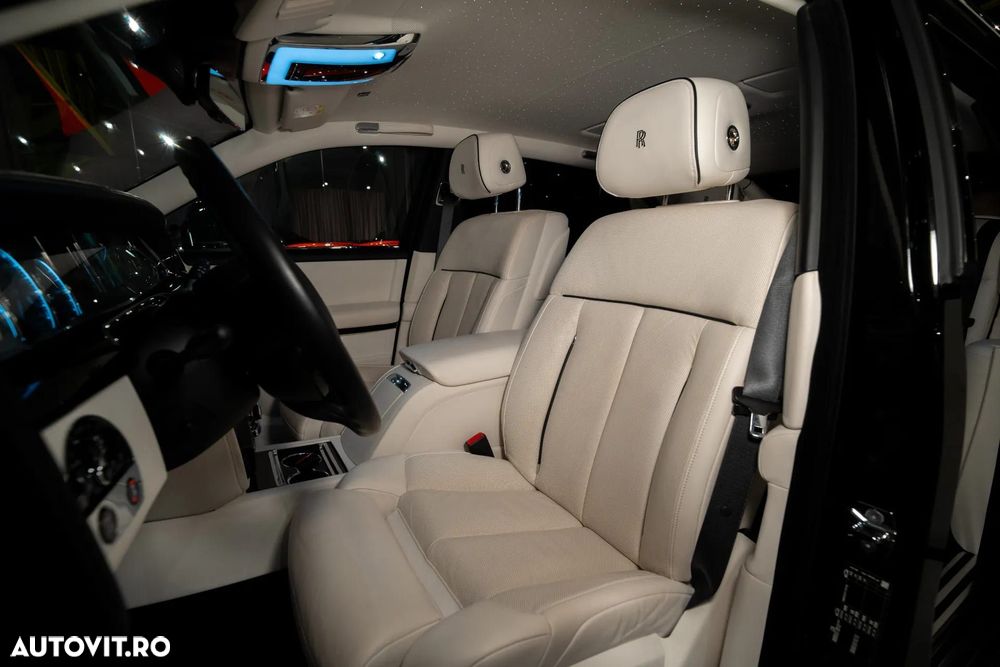 Rolls-Royce Phantom - 41