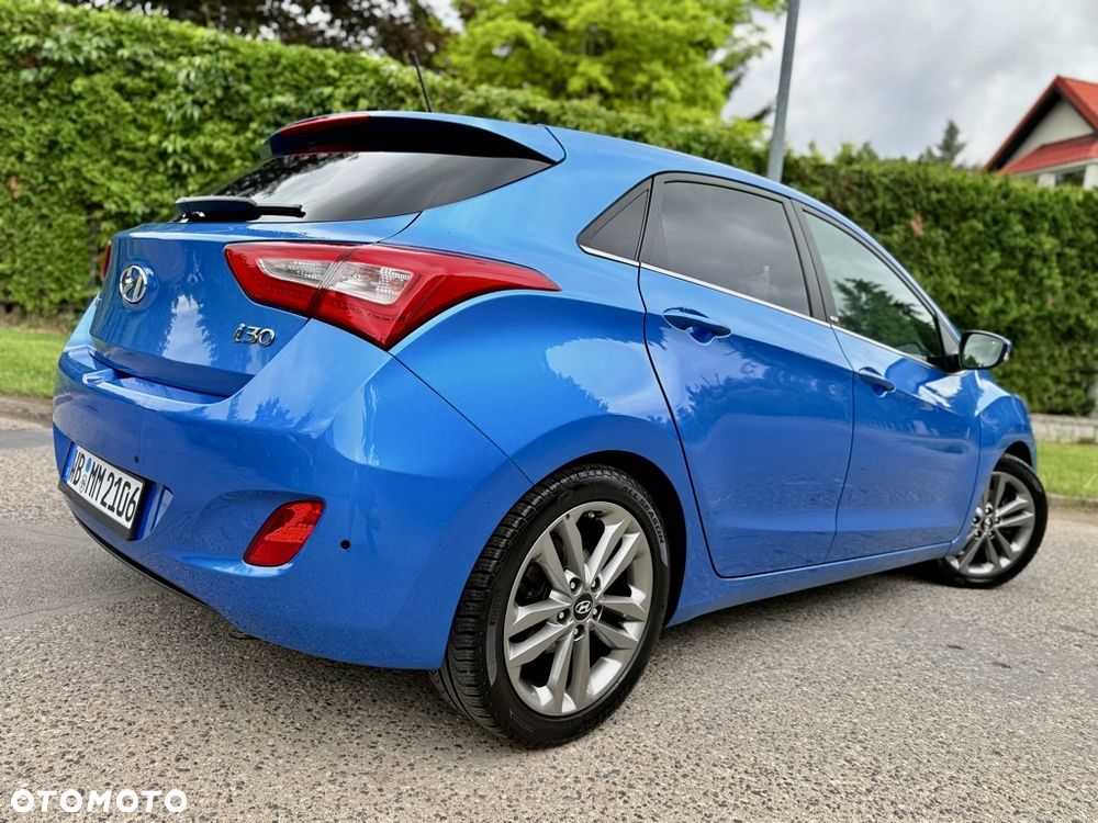 Hyundai i30 1.6 GDI Premium - 17