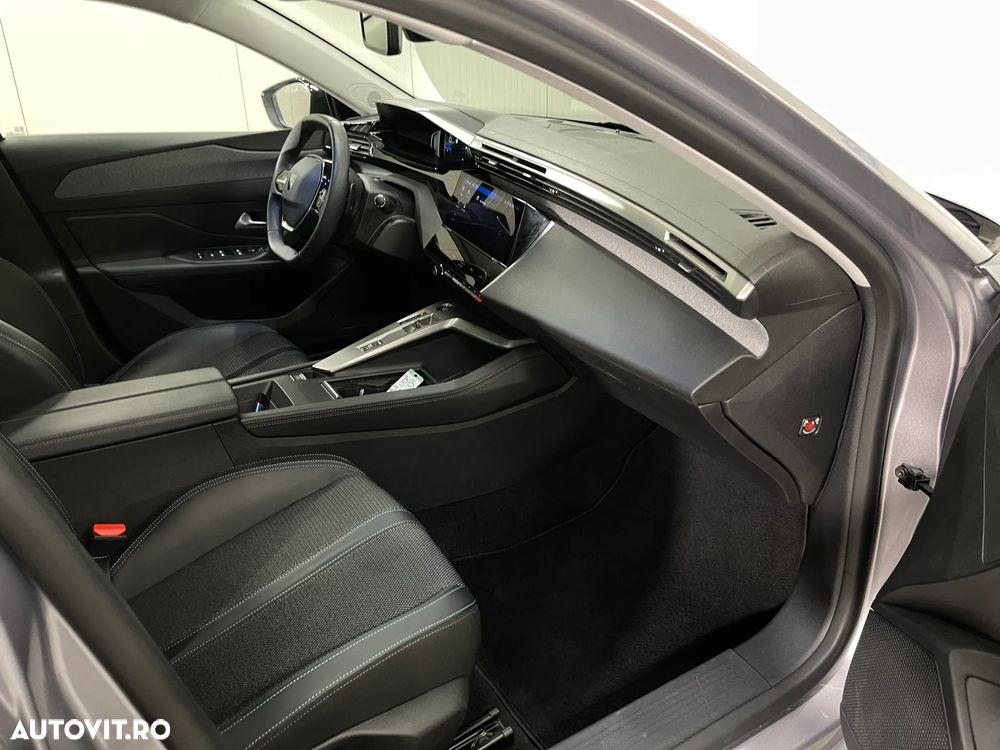 Peugeot 308 1.6L 180 EAT8 PHEV Allure - 9