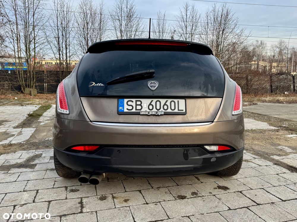 Lancia Delta 1.8 T-Jet Platinum Sporttronic - 6