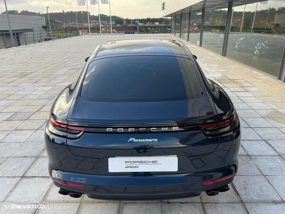 Porsche Panamera 4 E-Hybrid - 5