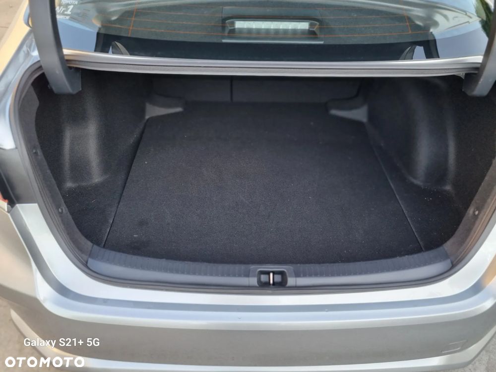 Toyota Corolla 1.5 Comfort - 8