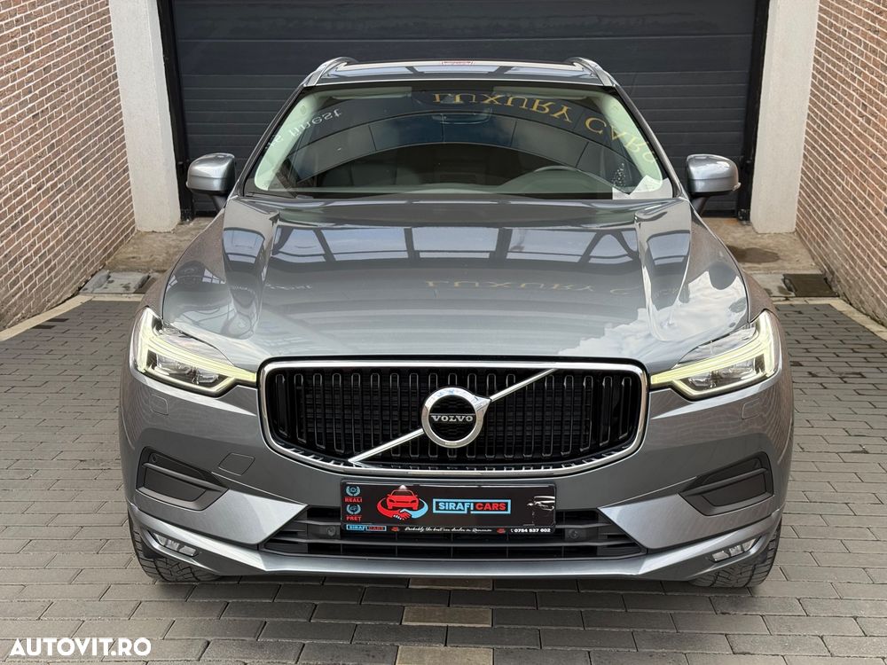 Volvo XC 60 B4 MHEV AWD Momentum Pro - 11