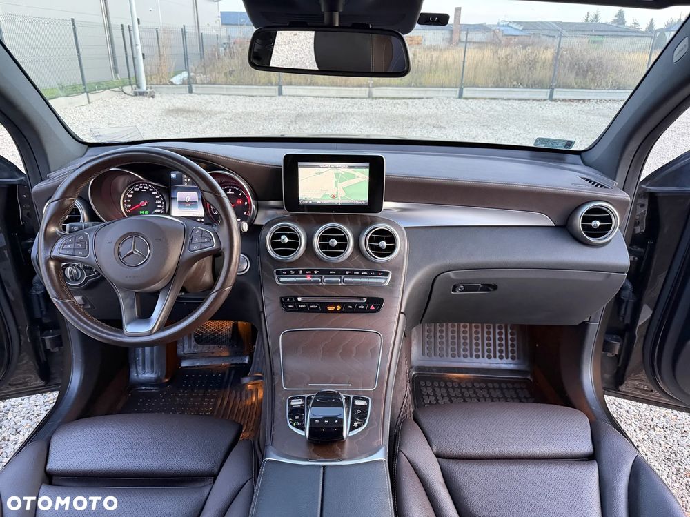 Mercedes-Benz GLC - 7