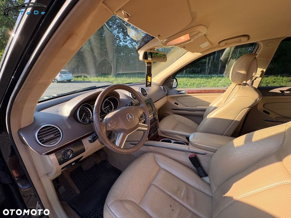 Mercedes-Benz GL 450 CDI DPF 4Matic 7G-TRONIC - 16