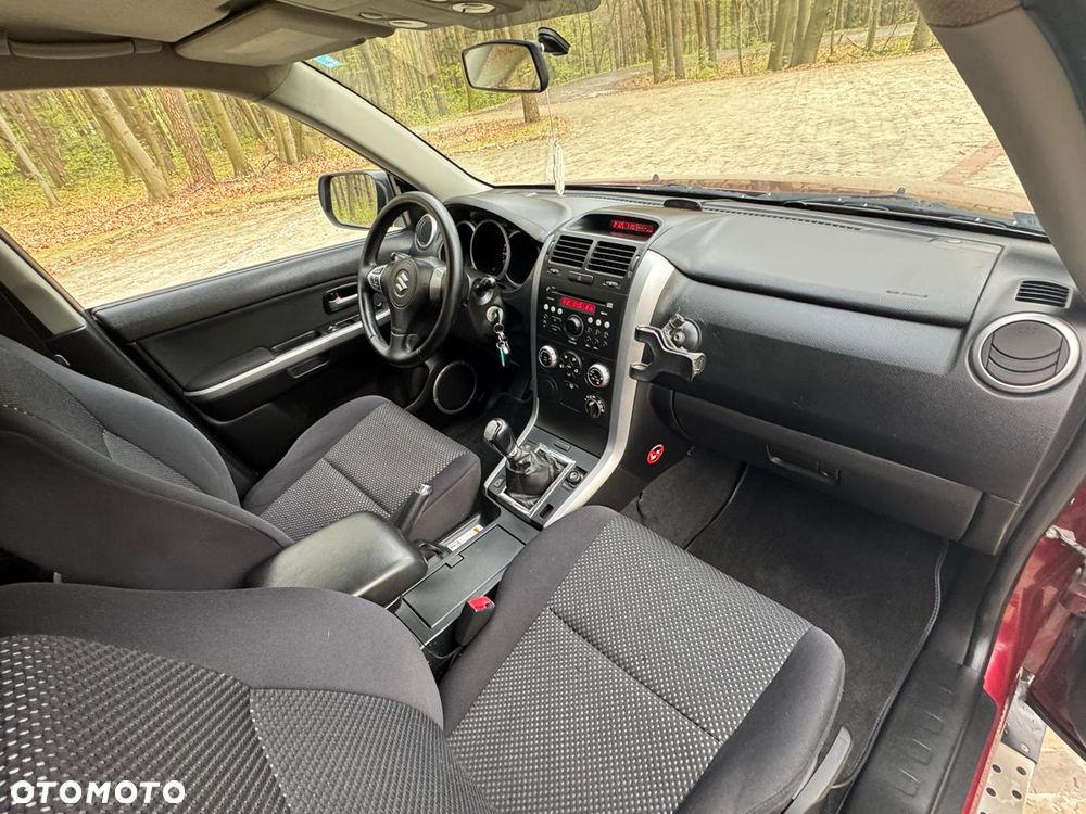 Suzuki Grand Vitara - 17