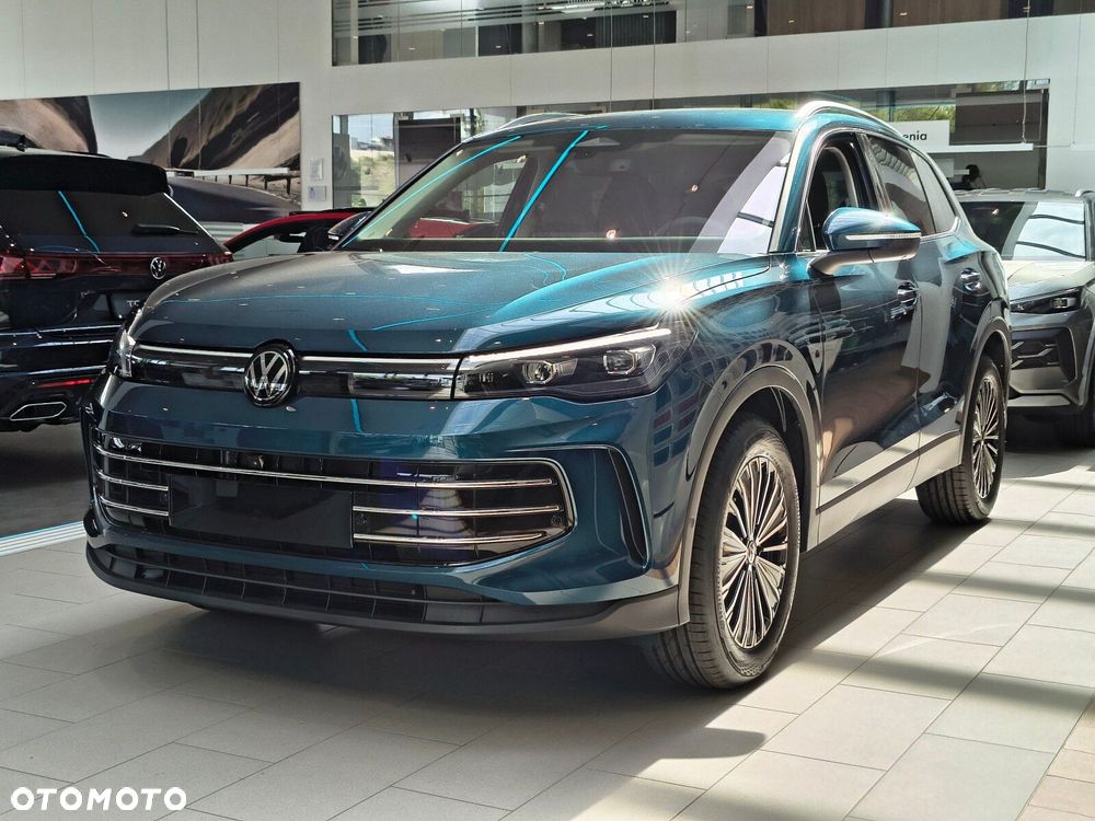 Volkswagen Tiguan - 4