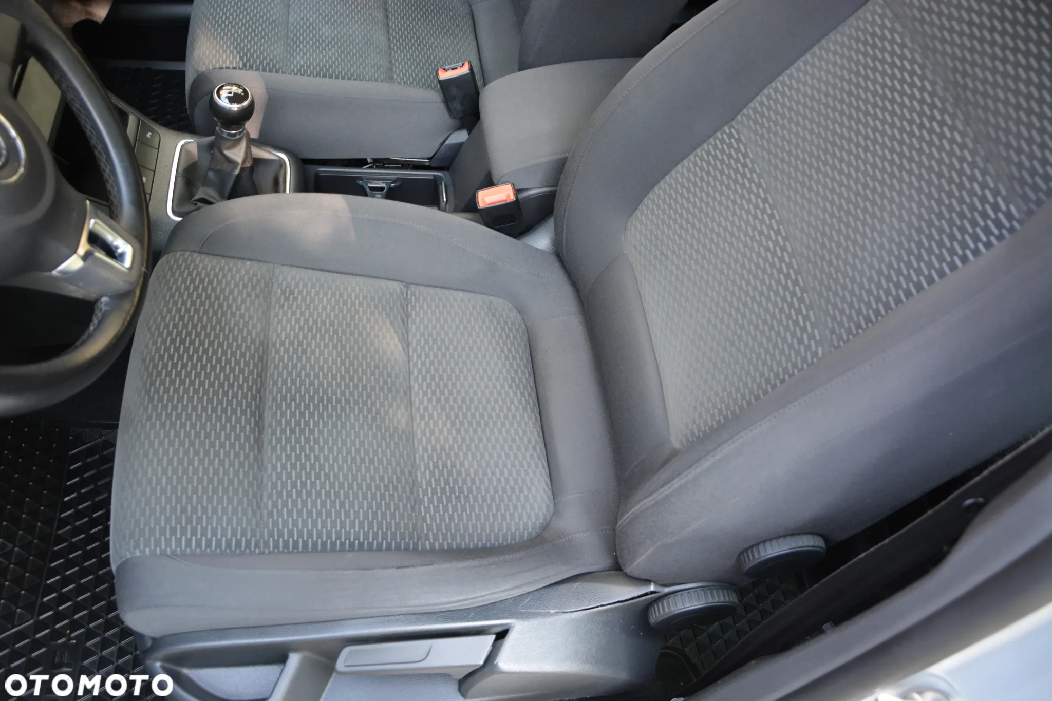 Volkswagen Golf Plus - 12