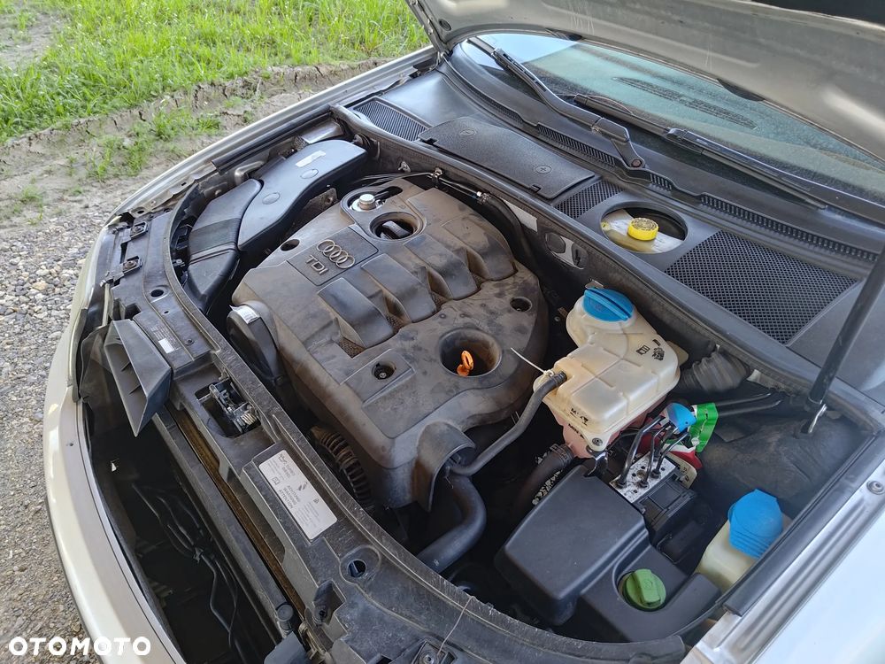 Audi A6 Avant 1.9 TDI - 12