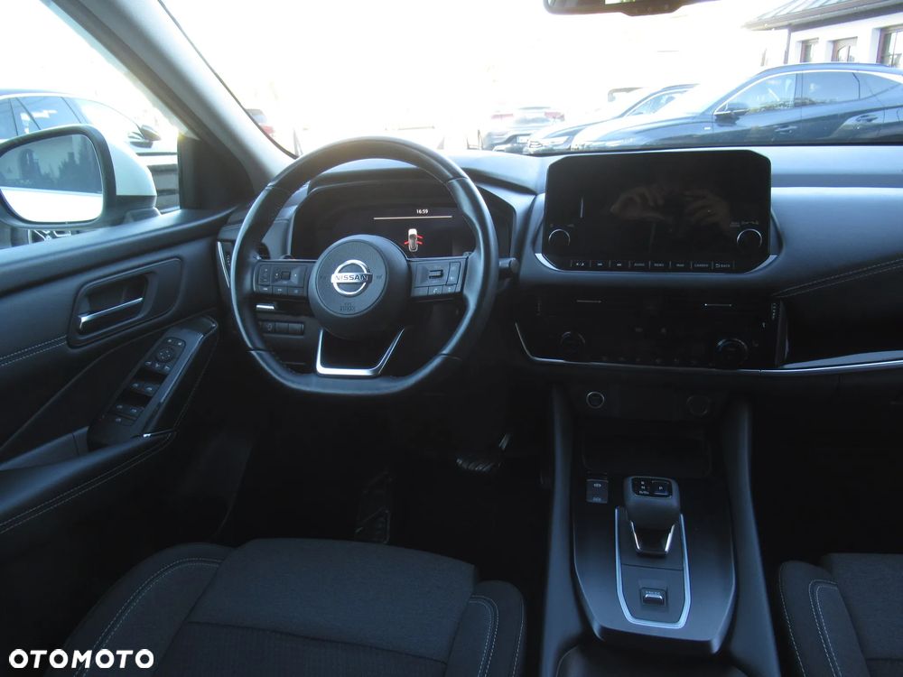 Nissan Qashqai 1.3 DIG-T N-Connecta DCT - 11