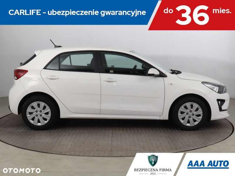 Kia Rio - 8