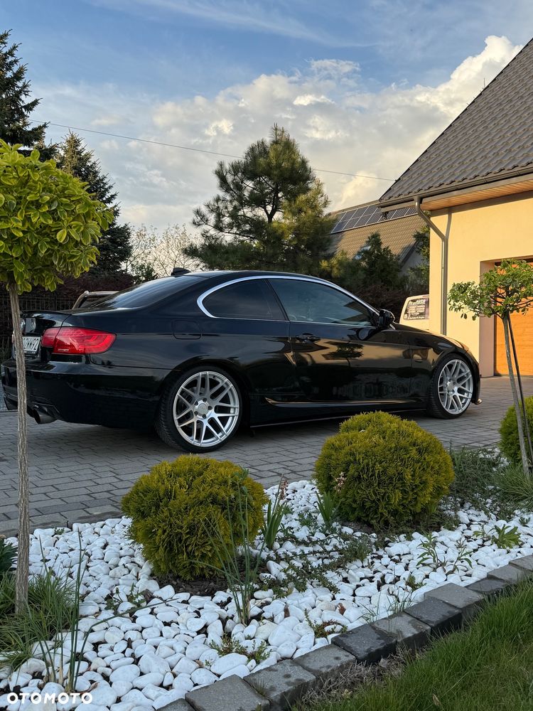 BMW Seria 3 320d M Sport Edition - 11