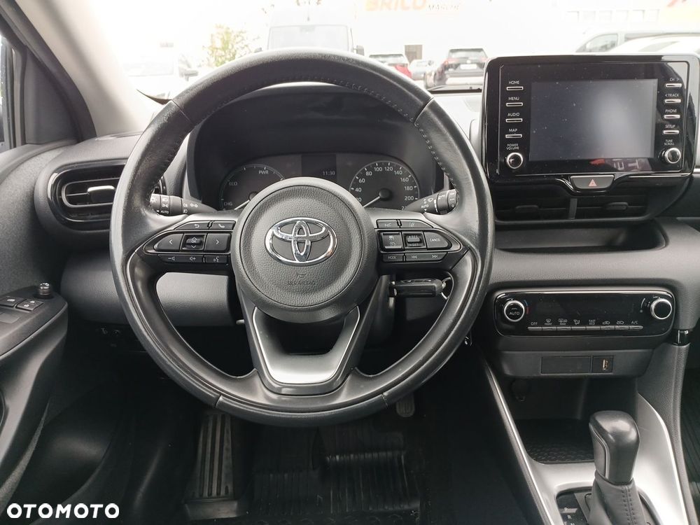 Toyota Yaris - 12