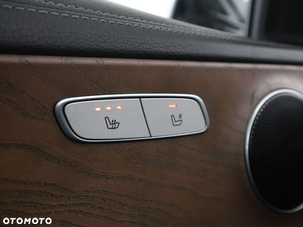 Mercedes-Benz Klasa E - 37