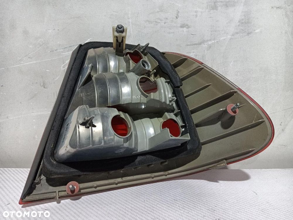 LAMPA TYŁ TYLNA LEWA BMW E46 SEDAN 6910531 - 6