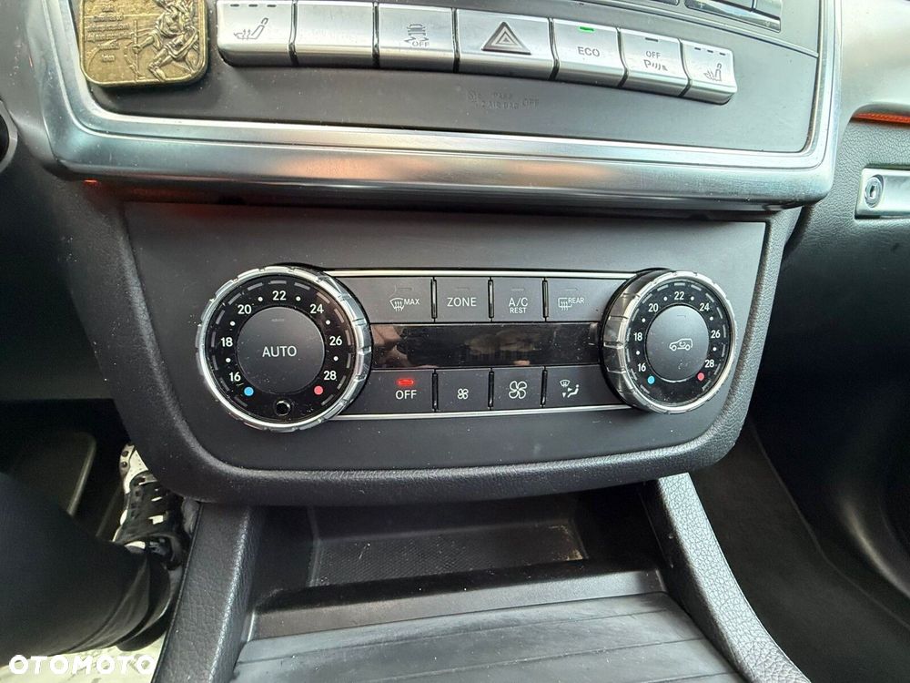 Mercedes-Benz ML 350 BlueTec 4-Matic - 14