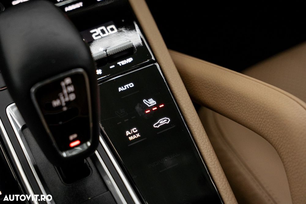Porsche Cayenne Coupe Standard - 17