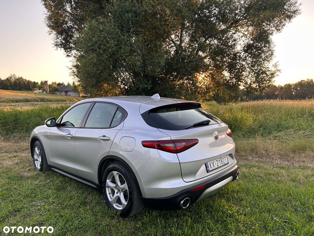 Alfa Romeo Stelvio 2.2 JTDM - 32