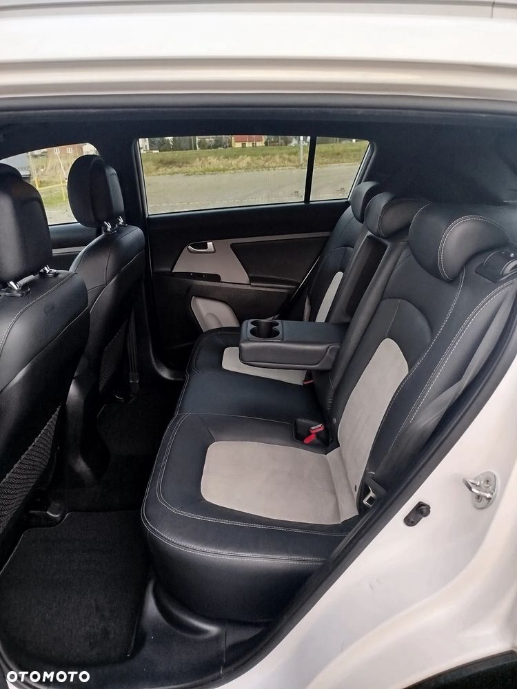 Kia Sportage 2,0 CRDI AWD Spirit - 34