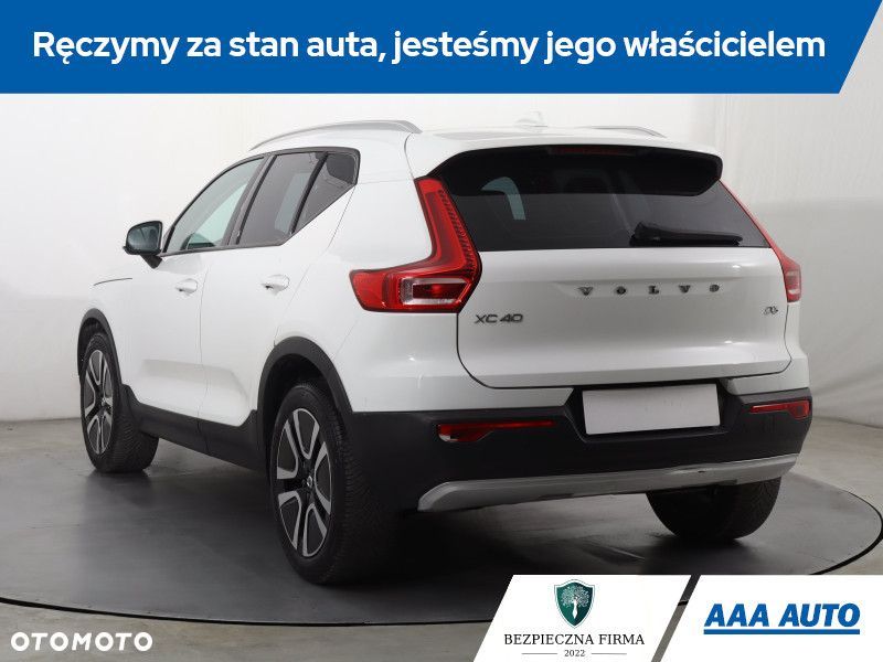 Volvo XC 40 - 6