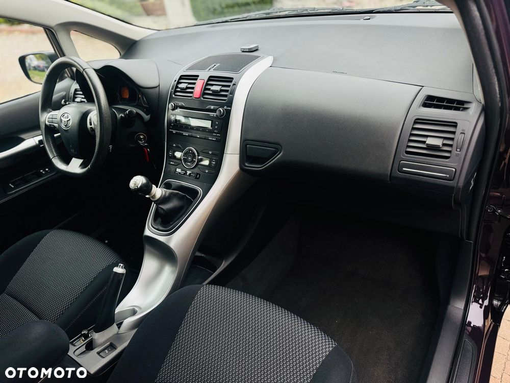 Toyota Auris - 30