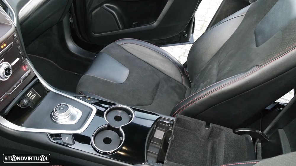 Ford S-Max 2.0 TDCi ST-Line AWD Powershift - 39