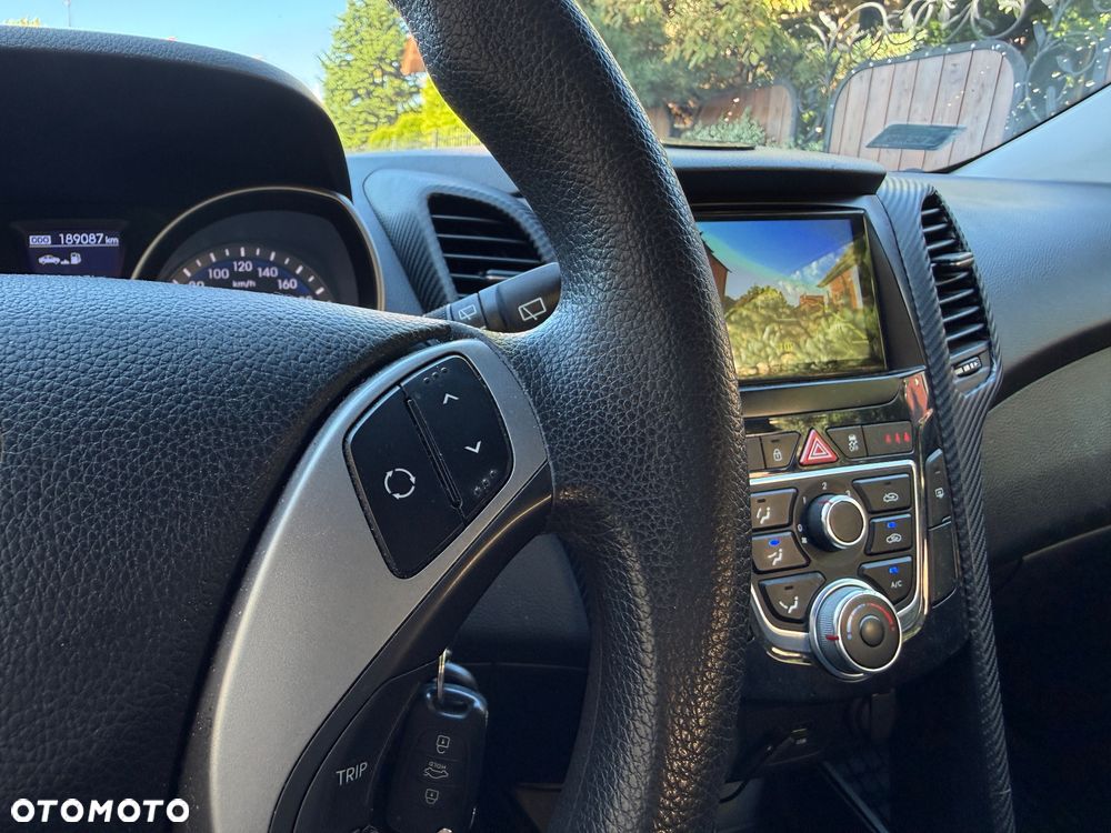 Hyundai i30 1.6 Comfort - 11