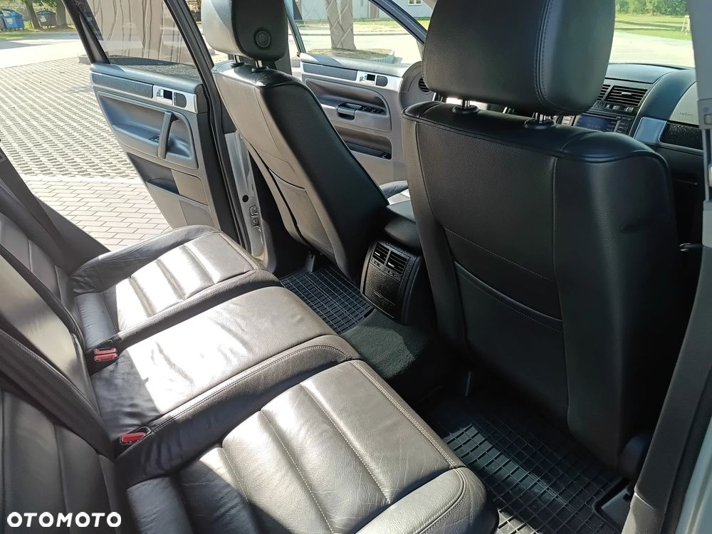 Volkswagen Touareg 3.2 V6 Tiptr - 13