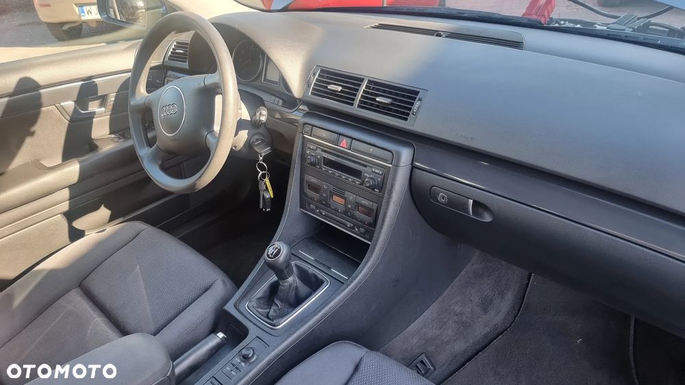 Audi A4 Avant - 10