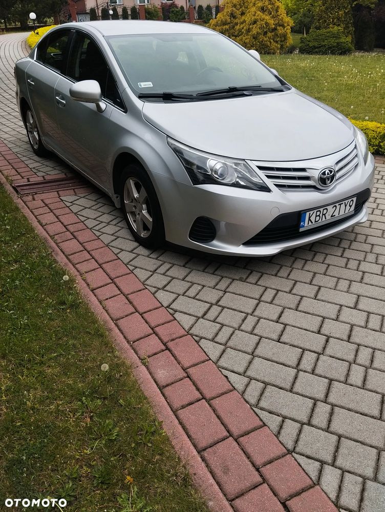 Toyota Avensis - 1