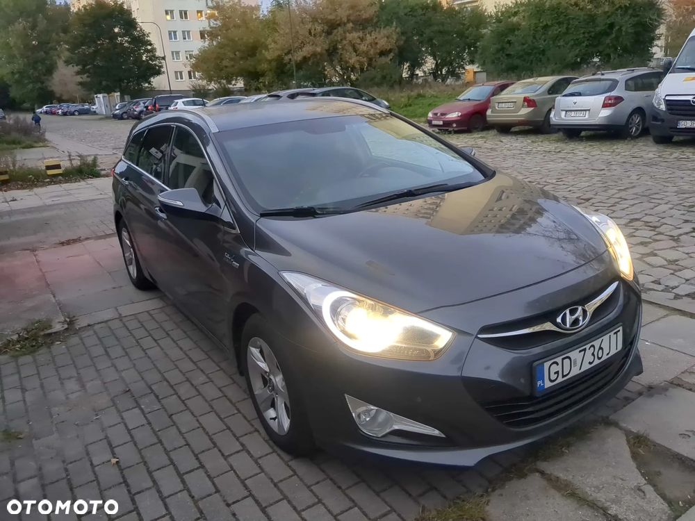 Hyundai i40 Kombi blue 1.7 CRDi Premium - 1