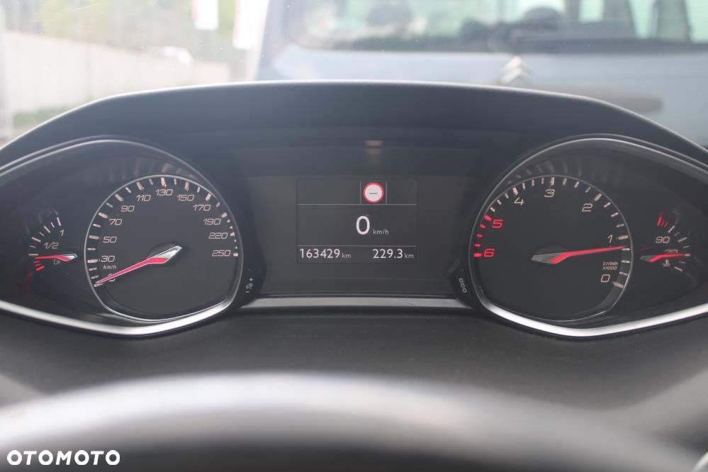 Peugeot 308 - 15