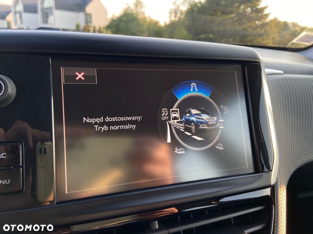 Peugeot 2008 PureTech 110 Stop&Start Allure - 29