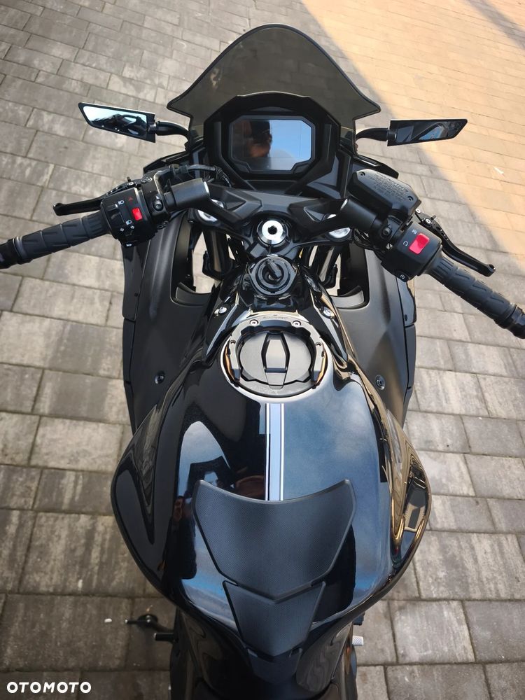 Kawasaki Ninja - 11